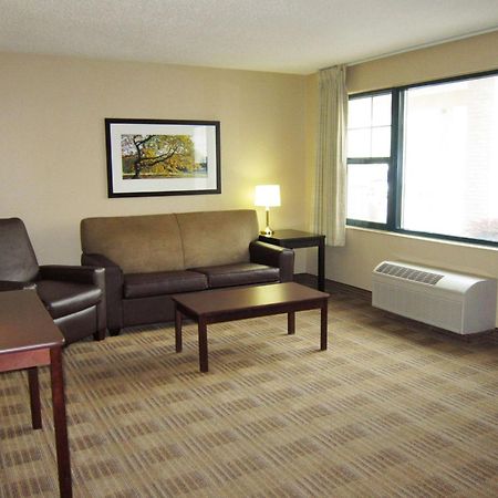 Extended Stay America Suites - Philadelphia - Plymouth Meeting - East Экстерьер фото