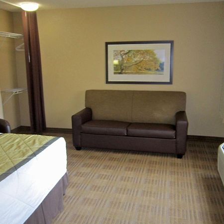 Extended Stay America Suites - Philadelphia - Plymouth Meeting - East Экстерьер фото