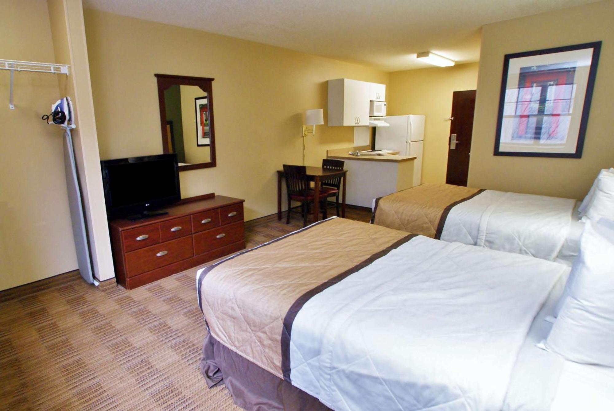 Extended Stay America Suites - Philadelphia - Plymouth Meeting - East Экстерьер фото