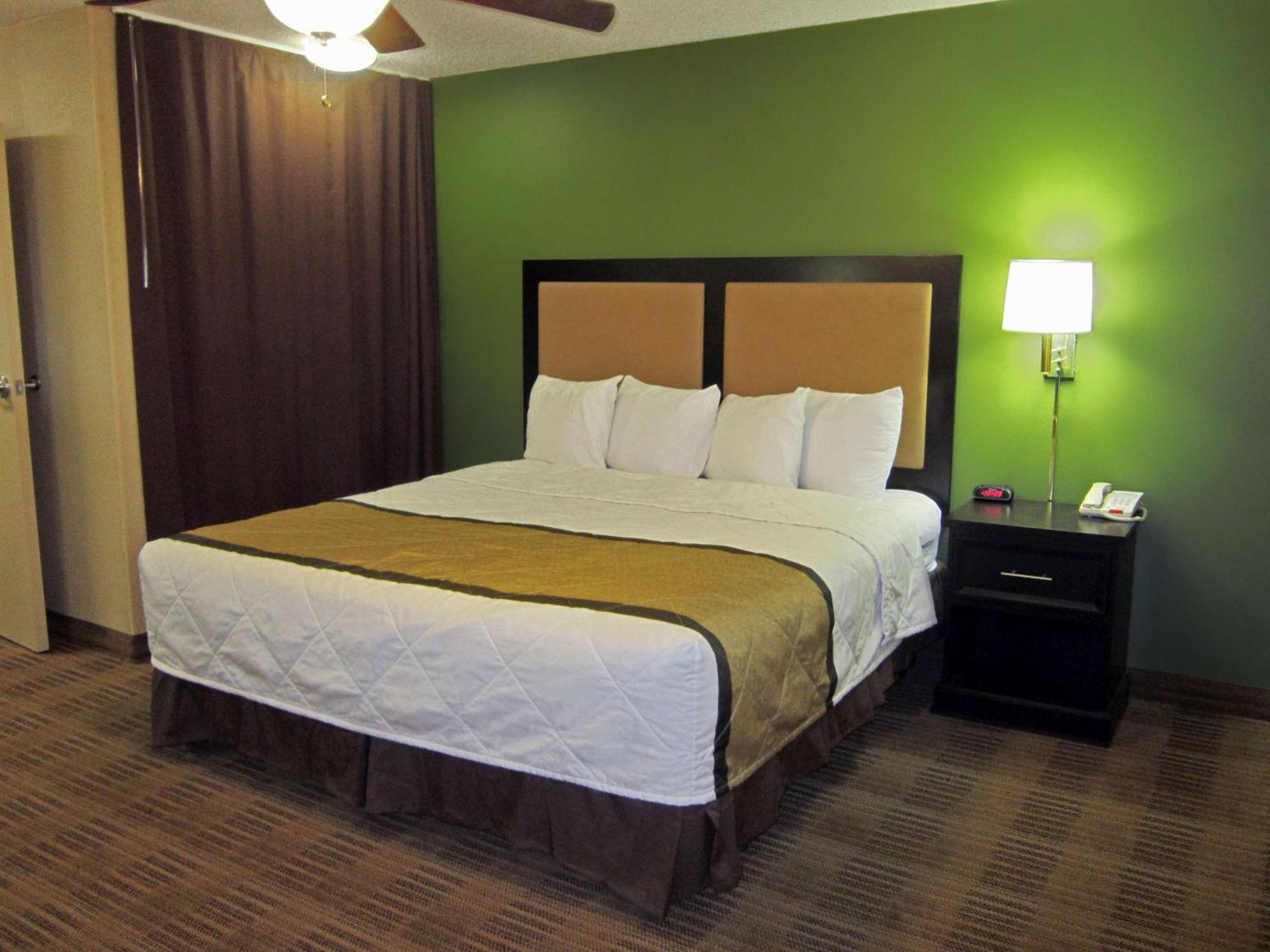 Extended Stay America Suites - Philadelphia - Plymouth Meeting - East Экстерьер фото