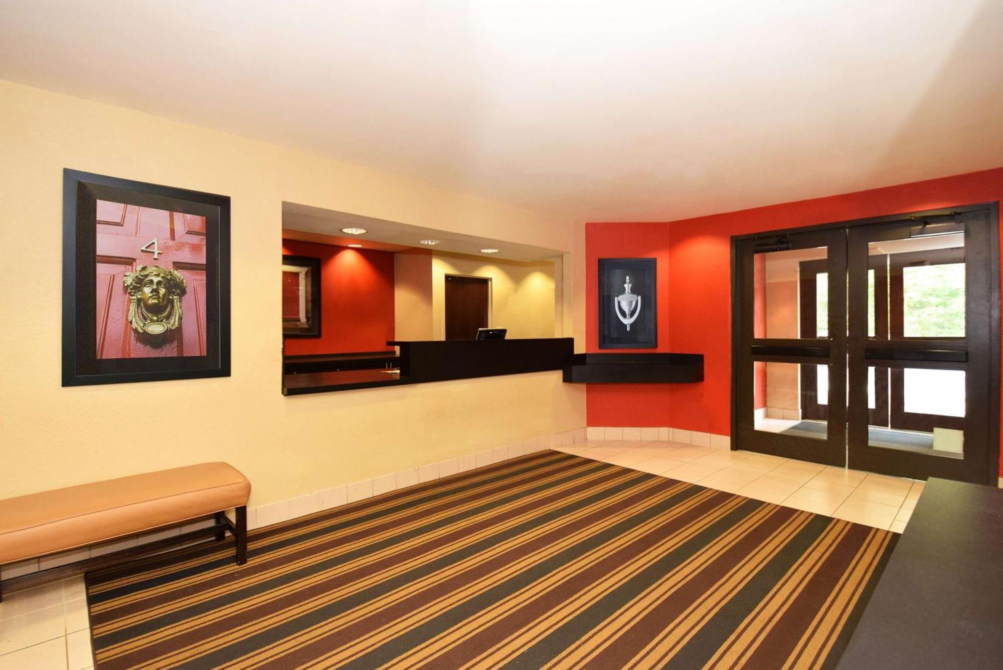 Extended Stay America Suites - Philadelphia - Plymouth Meeting - East Экстерьер фото